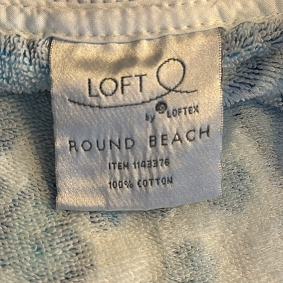 Blue and White Patterned Beach Towel - Picture 5 of 7